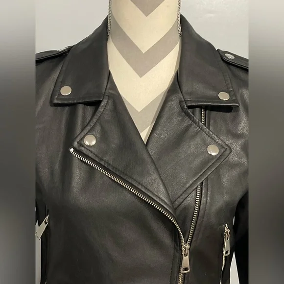 PrettyLittleThing Black Leather Biker Jacket - Picture 3 of 12